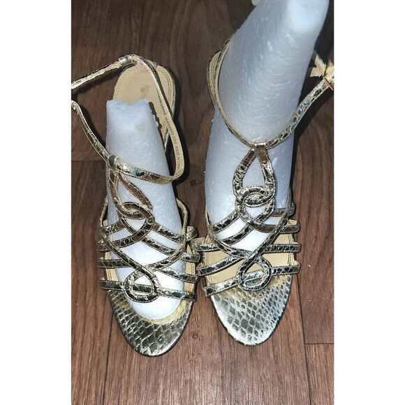 Tahari Dino Heels  - Picture 1 of 4
